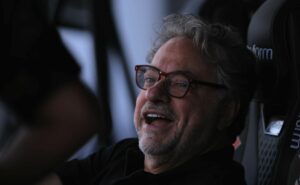 casares manda recado para torcida do são paulo sobre reforços: “atento no mercado”