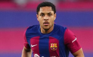 r$ 23 milhões: empresário de vitor roque toma decisão e contas são bloqueadas no corinthians