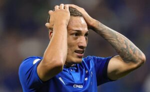emprestado pelo cruzeiro, robert já causa impacto no copenhagen: “potencial internacional”  