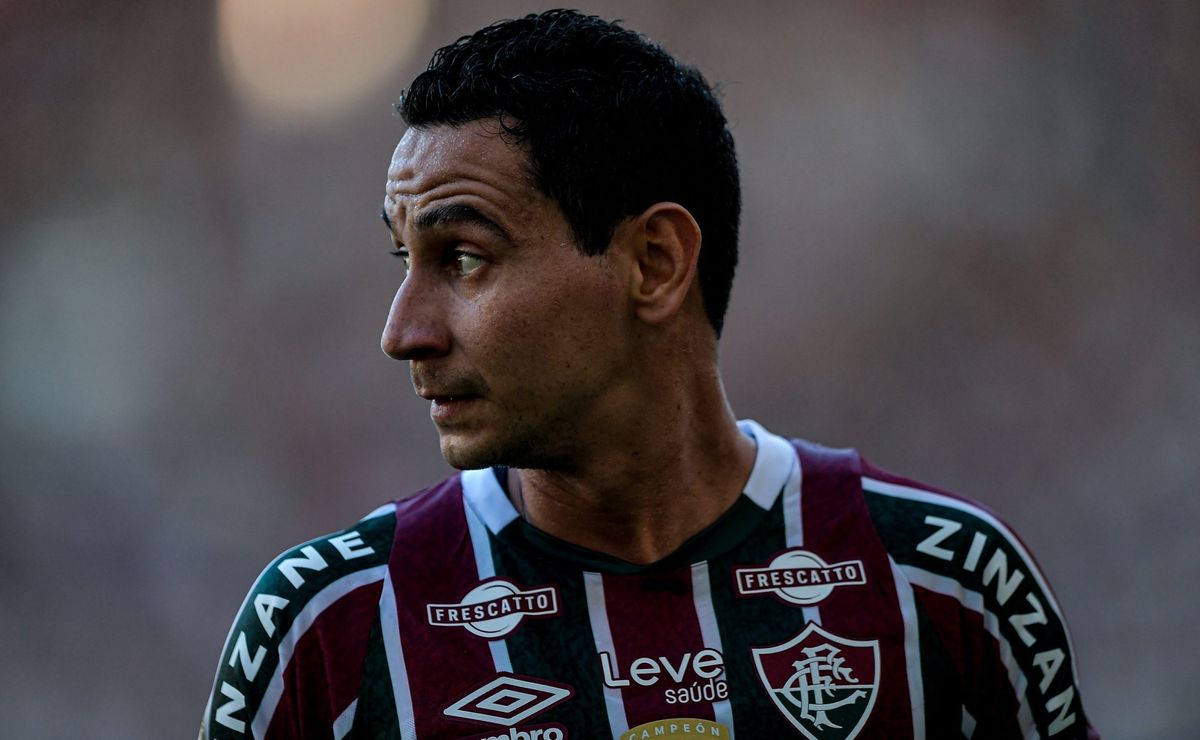 com retorno de ganso e arias, mano menezes esboça fluminense para enfrentar grêmio pela libertadores