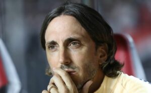zubeldía vê ‘crise’ no goiás antes de jogo decisivo pela copa do brasil: técnico é demitido