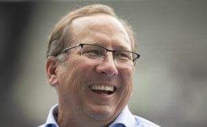 textor celebra goleada do botafogo sobre o flamengo, mas revela tensão durante o clássico