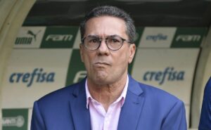 luxemburgo faz revelação e confirma briga de jogadores no palmeiras entre edmundo e antônio carlos