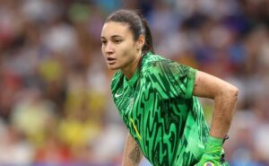 goleira lorena é um dos destaques da seleção brasileira nas olimpíadas, com dois pênaltis defendidos