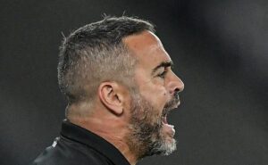 artur jorge consegue a liderança do brasileirão e mantém grande fase no botafogo
