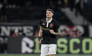 vegetti é dúvida na escalação do vasco de rafael paiva contra o criciúma; confira