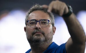 cruzeiro corta r$ 2 milhões por mês da folha salarial com saídas de atletas