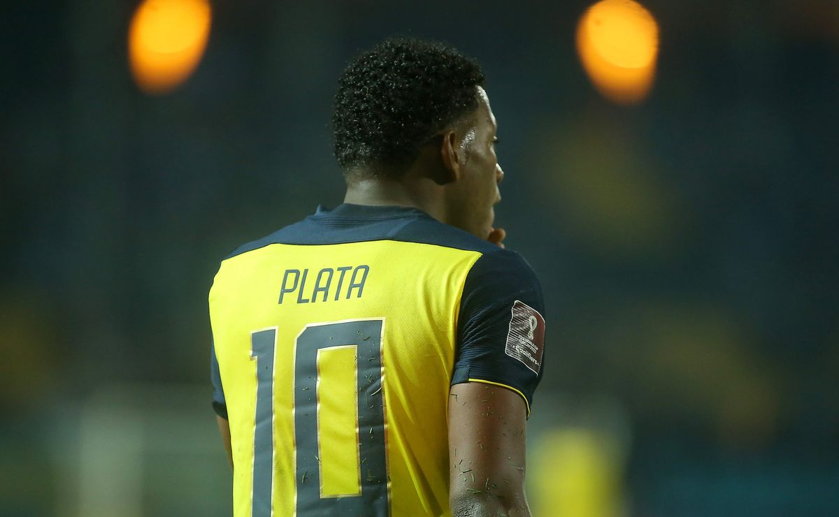 corinthians vacila no mercado e gonzalo plata pode ter destino inacreditável com avanço do flamengo