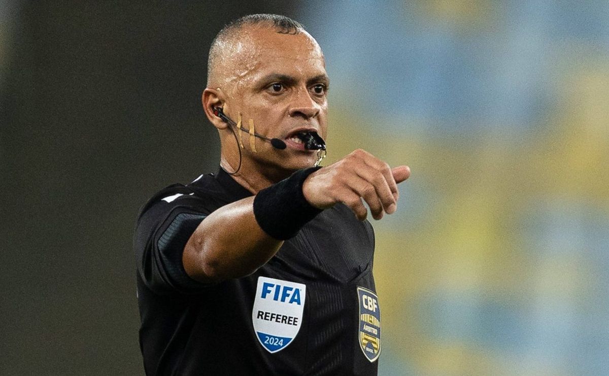 Áudio do var de gol anulado em flamengo x palmeiras gera polêmica: “no primeiro lance”