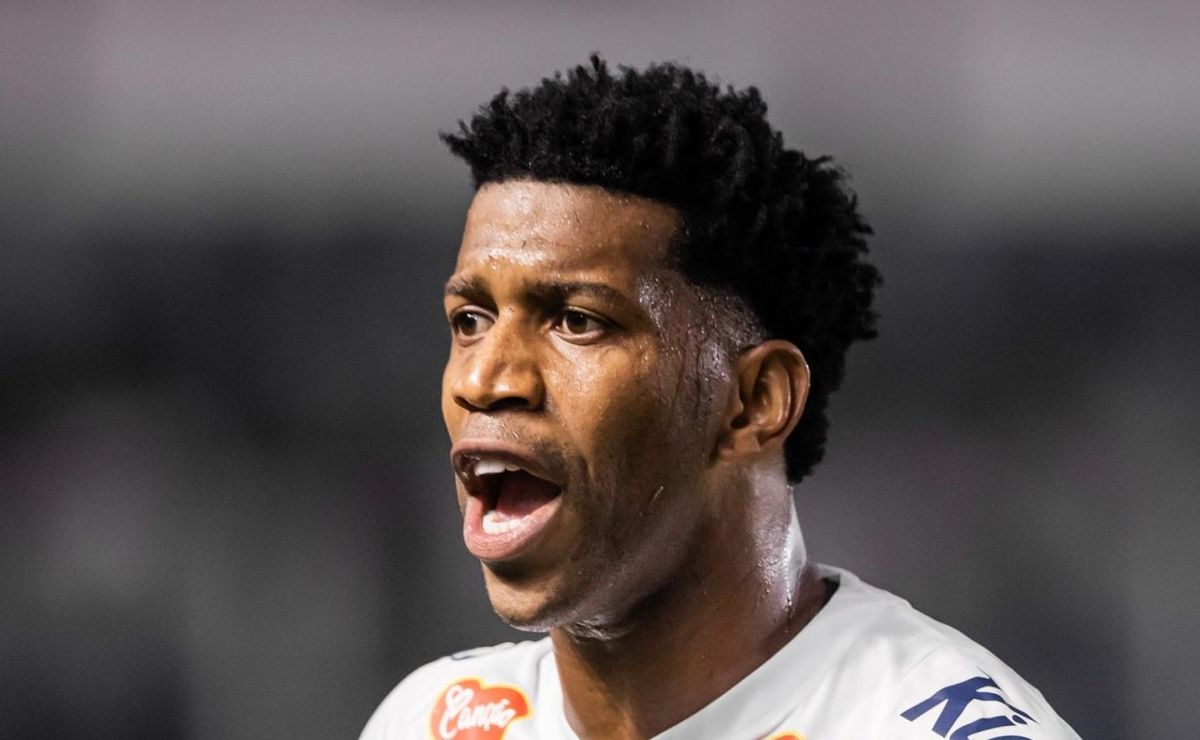 gil e jp chermont voltam ao time do santos contra o avaí