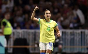 brasil quebra tabu, supera frança e avança para semifinal das olimpíadas 2024; confira as notas