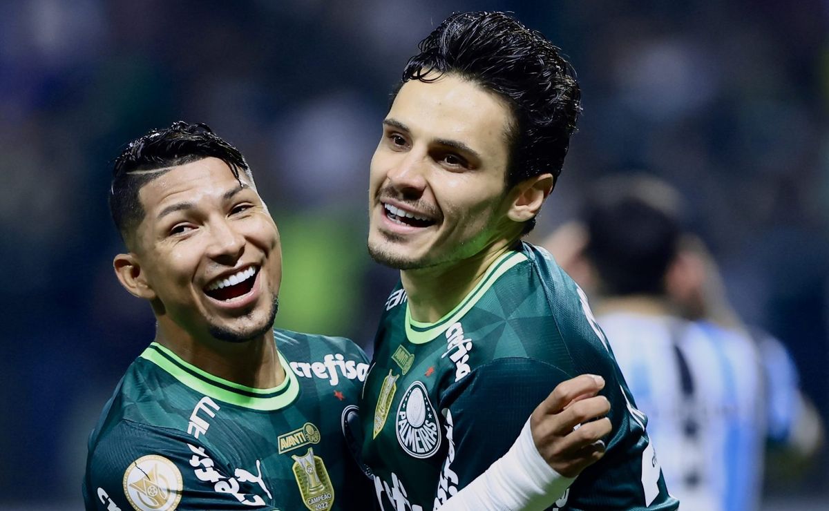 r$ 1,3 milhão por mês: palmeiras vai pagar salário maior que rony e raphael veiga a camisa 9