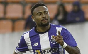 após contratação de wendel silva, santos deve fechar com renan e yusupha njie