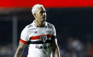 luciano é apontado como culpado por derrota do são paulo na copa do brasil: "além de não ajudar, atrapalhou"