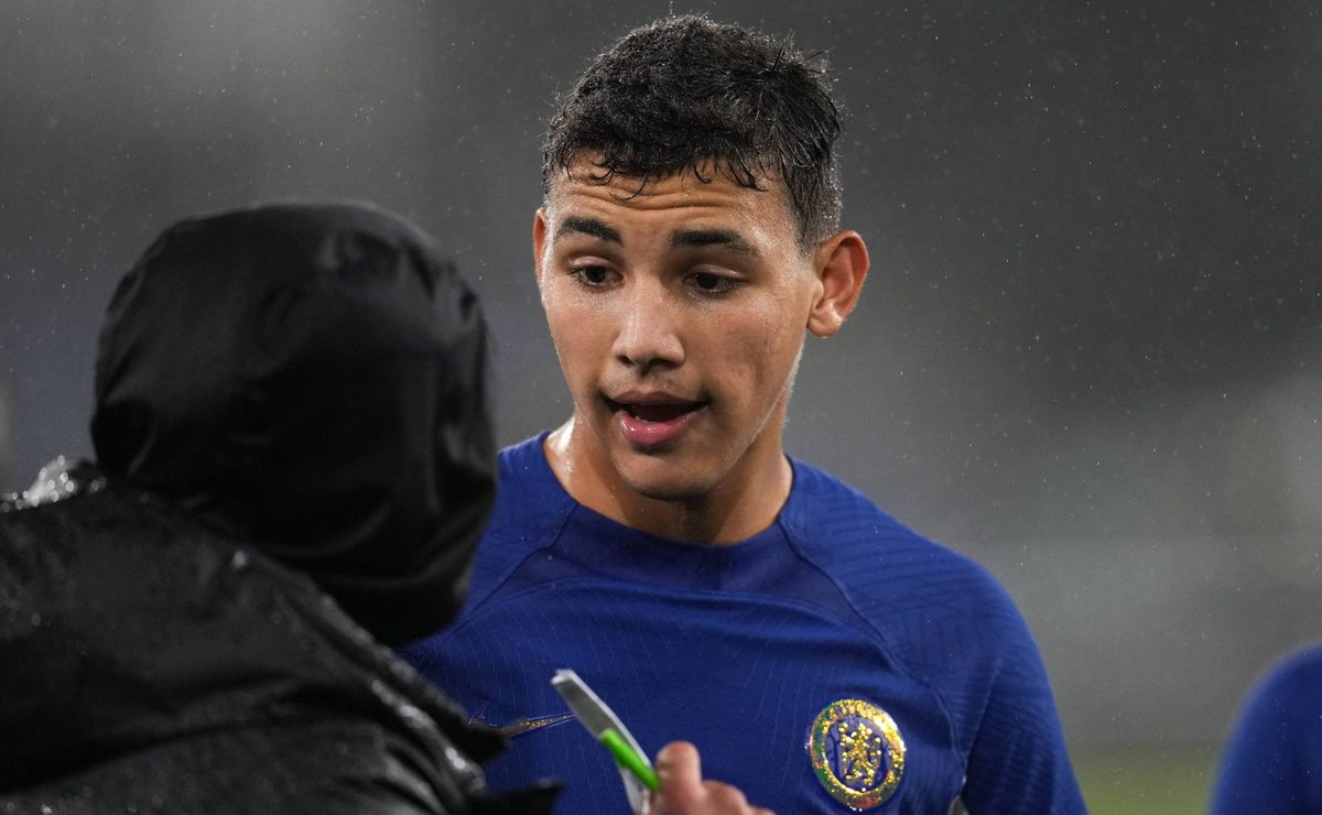 deivid washington deixa o chelsea e assina com novo clube 1 ano após deixar o santos