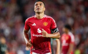destaque do manchester united, volta de casemiro à seleção brasileira é pedida por torcedores