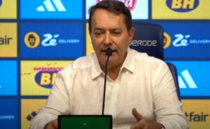 pedro lourenço surpreende com mensagem a jogador do cruzeiro no instagram