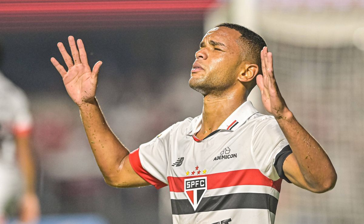 juan é vendido ao goztepe e são paulo define atacante substituto 
