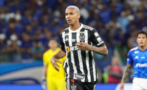 deyverson estreia pelo atlético mg no clássico contra o cruzeiro: "feliz pela forma que me receberam"