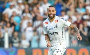 torcida do santos não perdoa guilherme após pênalti perdido em derrota para o avaí