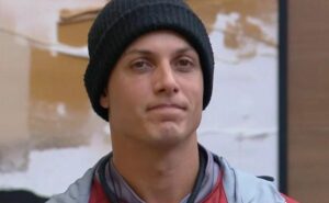 fellipe villas, expulso de a grande conquista 2, é solto após cumprir prisão