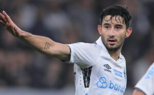 melhor do brasil: villasanti se torna o volante com mais bolas recuperadas há duas temporadas seguidas