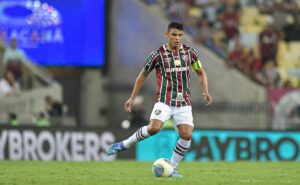 thiago silva retorna à libertadores pelo fluminense após 16 anos e busca o bicampeonato