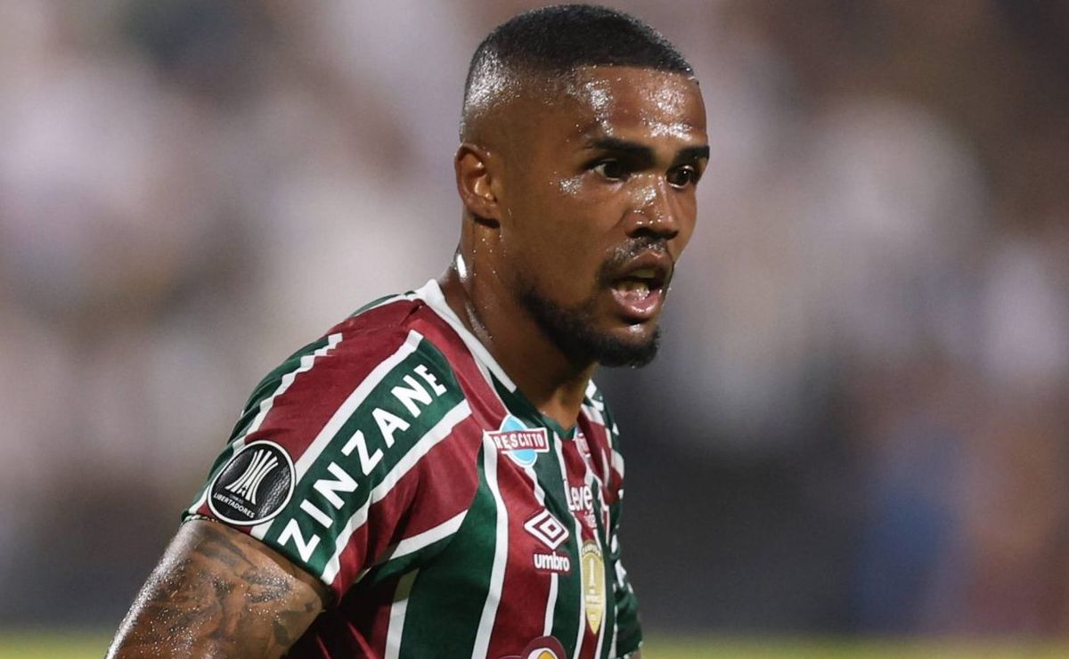 ex fluminense, douglas costa toma decisão na carreira e vai jogar na austrália