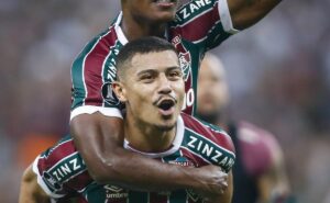 saiba qual o favorito para substituir andré no fluminense