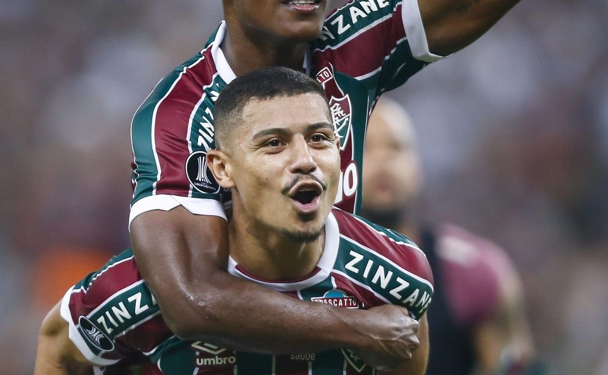 saiba qual o favorito para substituir andré no fluminense