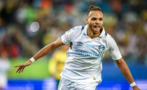 jornal argentino aponta força do grêmio na libertadores e explica motivos: "sai dos moldes"