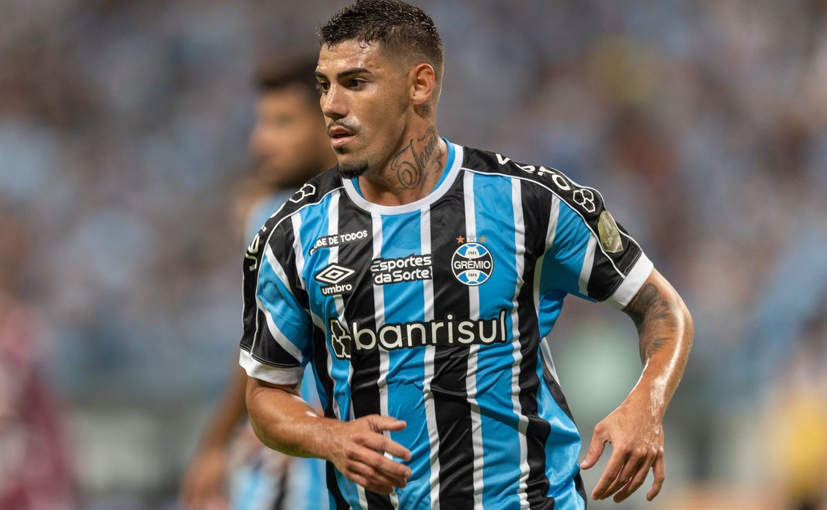 exclusivo: mayk comenta titularidade no grêmio e projeta decisão contra o corinthians: "mais uma final"