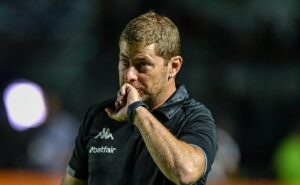 rafael paiva define payet como substituto de coutinho que será ausência por lesão 