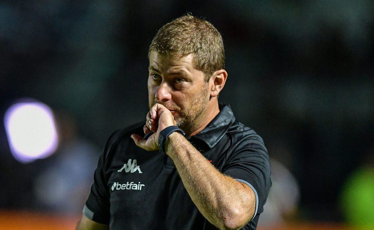 rafael paiva define payet como substituto de coutinho que será ausência por lesão 