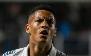 Ângelo ex santos está de saída do chelsea e futuro novo clube chama atenção dos santistas