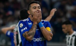 william sai em defesa de fernando seabra em momento conturbado no cruzeiro