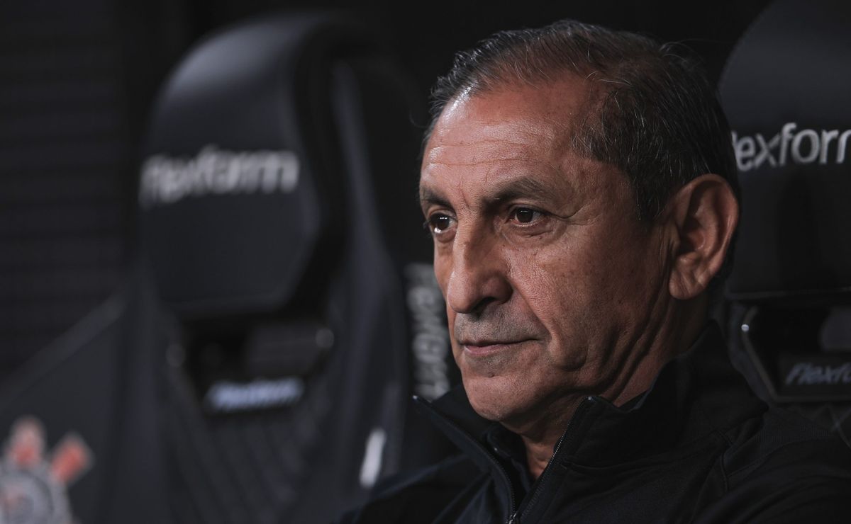 ramón díaz afirma que momento do corinthians é complicado: "situação vermelha é preocupante"