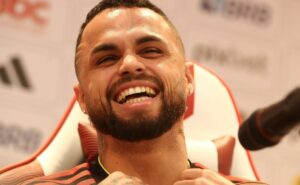 estreia de michael tem definição e novo reforço deve ser titular em bragantino x flamengo