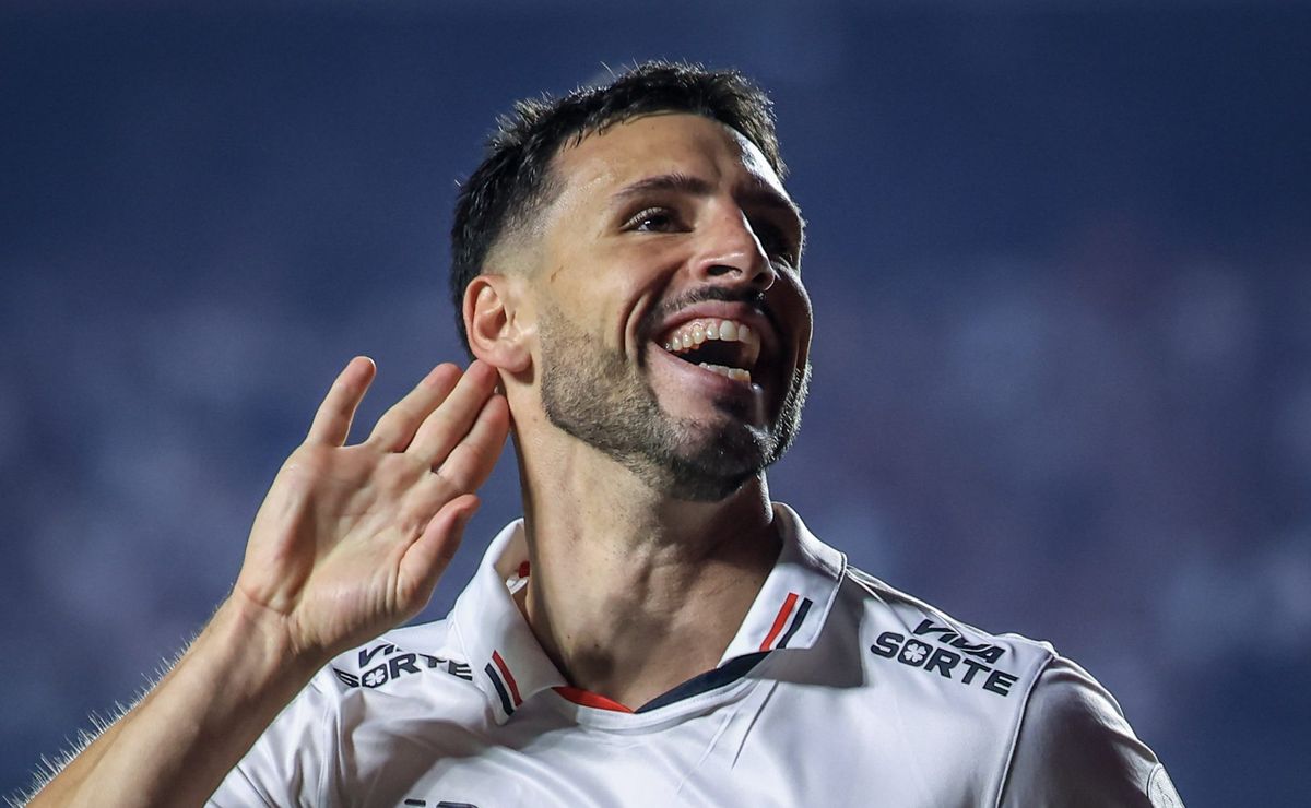 são paulo vence o nacional e calleri brilha no morumbis; confira as notas