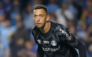 grêmio empata com o corinthians e marchesín manda recado: “definir com a nossa gente”