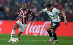 são paulo defende tabu histórico de 60 anos contra o nacional uru