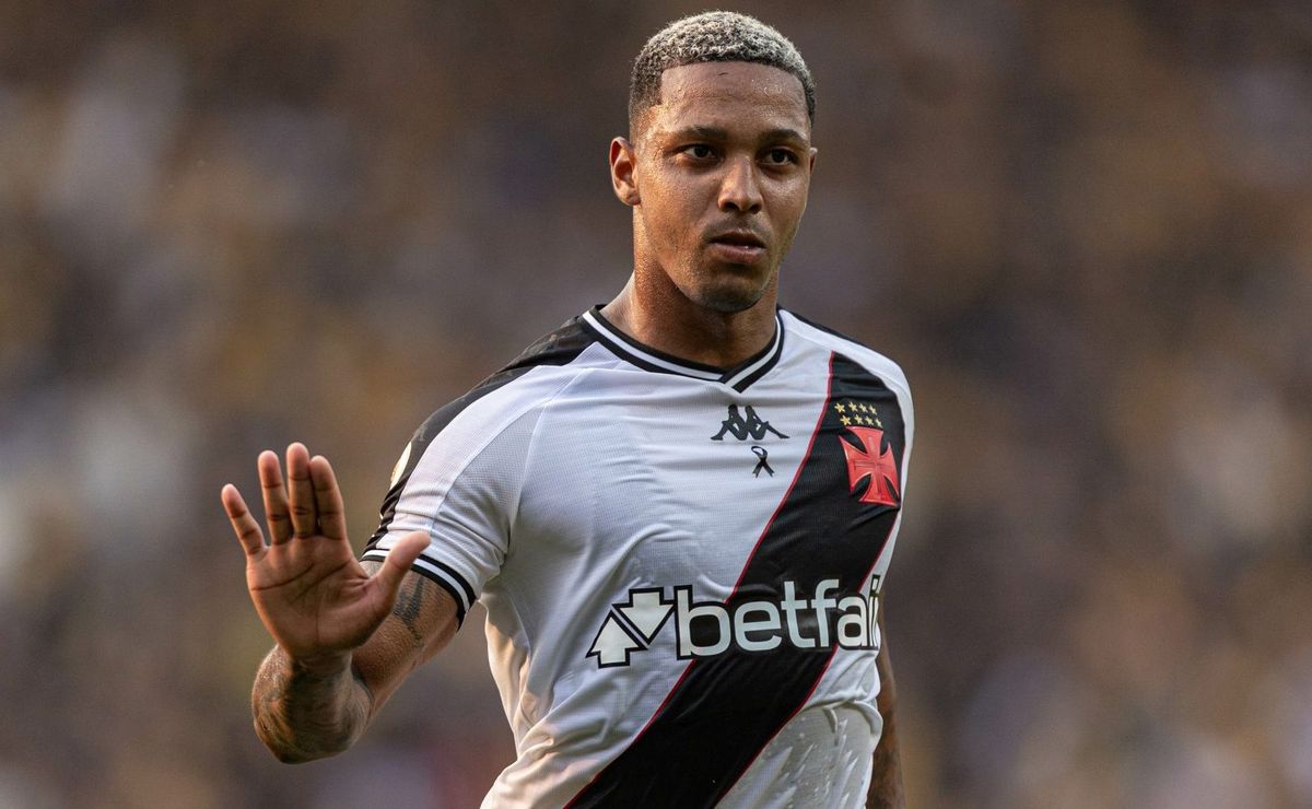 com david, vasco divulga lista de relacionados para enfrentar o vitória pelo brasileiro