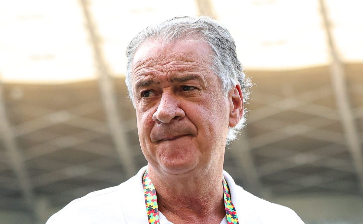 diretoria do atlético mg faz cobranças a comissão técnica em meio a sequência decisiva