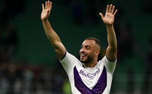 r$ 93,4 milhões: corinthians muda postura e tenta contratação de arthur cabral em definitivo