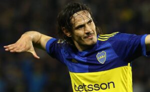 rival do cruzeiro, boca juniors vence mais uma e cavani passa por grande momento