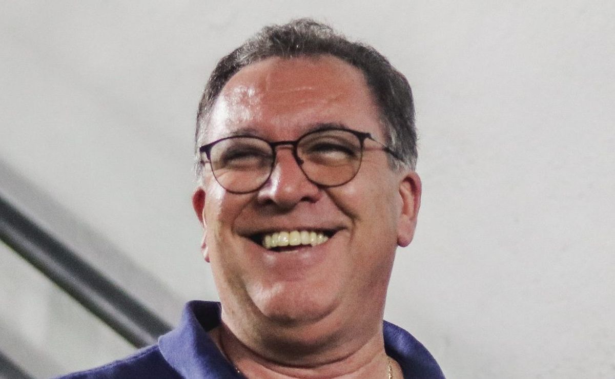 santos de marcelo teixeira pode avançar pela contratação do zagueiro do deportivo pereira