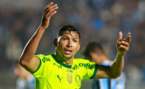 rony detalha superação de problema e revela atitude de abel que causou reviravolta no palmeiras