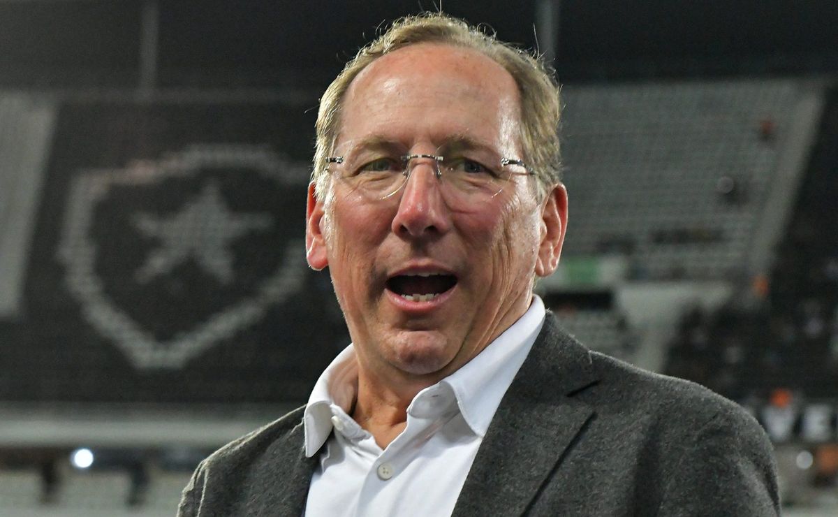 john textor topa saída de gustavo sauer e clube da série b avança em negociação com botafogo