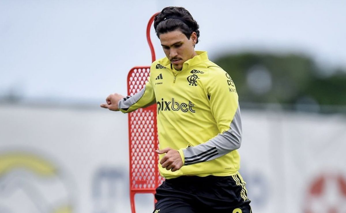 pedro treina com bola e sua presença na escalação do flamengo para pegar bahia é definida