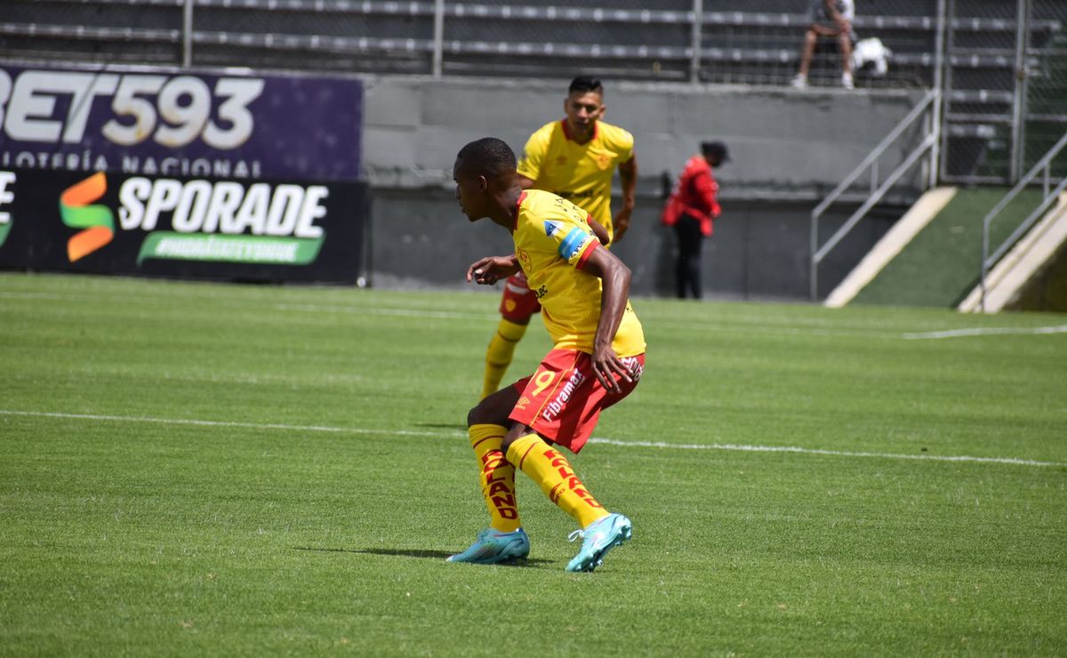 santos anuncia contratação de ronald perlaza, vice artilheiro da libertadores sub 20
